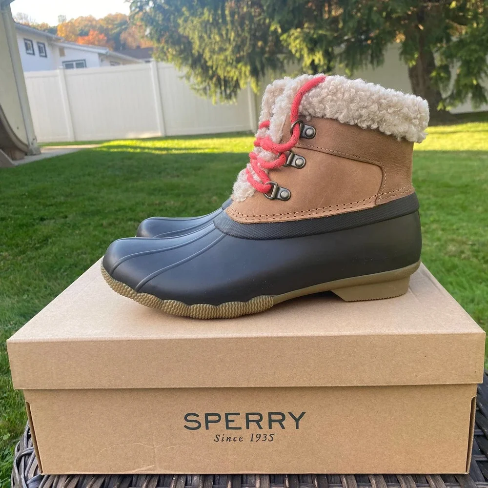 NWT Sperry Women's Saltwater Alpine Water Resistant Bootie Boots Shoes(Sz. 8)